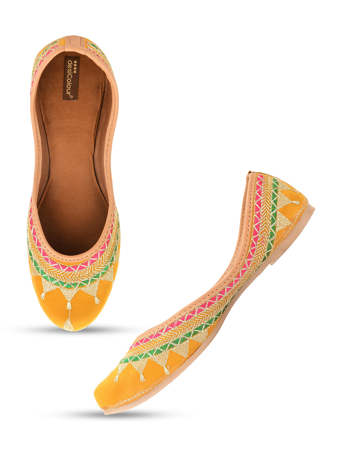 DESI COLOUR Women Yellow Ethnic Punjabi Jutti