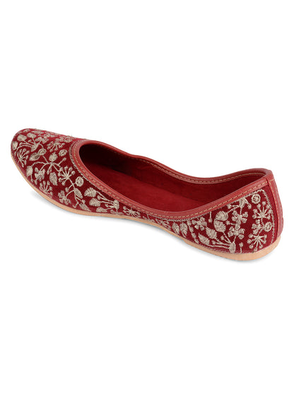 DESI COLOUR Women Maroon Ethnic Punjabi Jutti