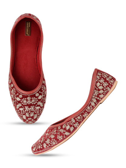 DESI COLOUR Women Maroon Ethnic Punjabi Jutti