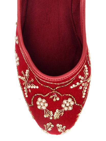 DESI COLOUR Women Maroon Ethnic Punjabi Jutti