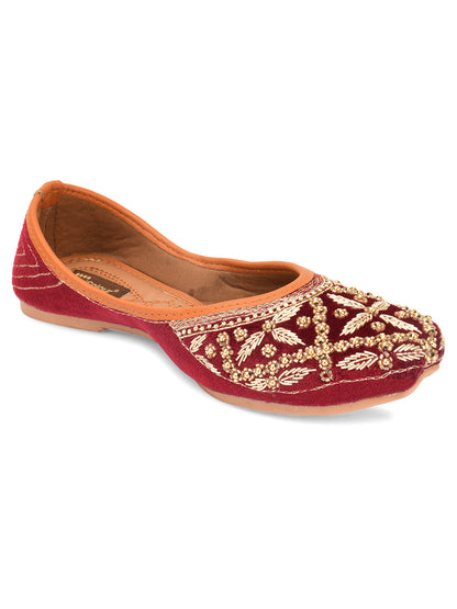 DESI COLOUR Women Maroon Ethnic Punjabi Jutti