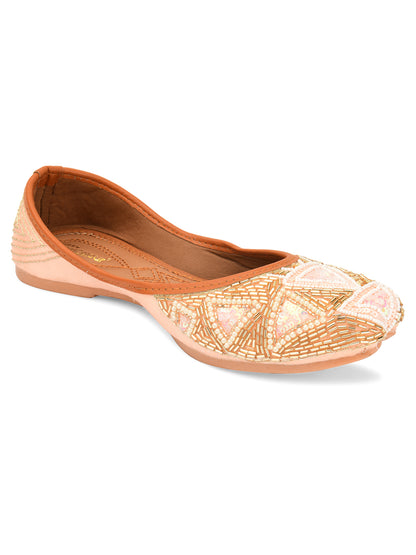 DESI COLOUR Women Peach Ethnic Punjabi Jutti