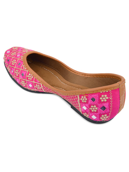 DESI COLOUR Women Pink Ethnic Punjabi Jutti