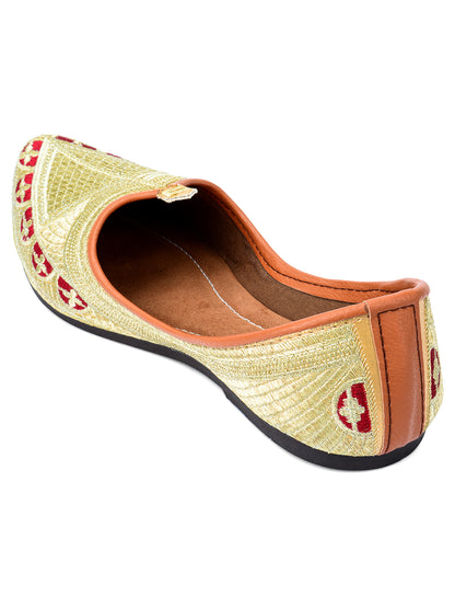 DESI COLOUR Mens Gold Ethnic Footwear/Punjabi Jutti