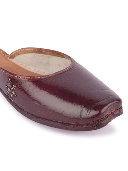 DESI COLOUR Women Brown Elegant Leather Ethnic Mules