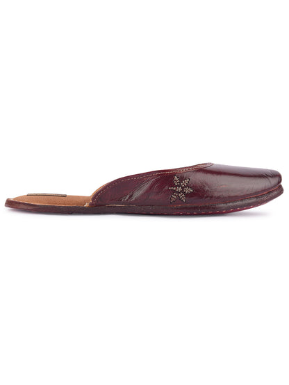 DESI COLOUR Women Brown Elegant Leather Ethnic Mules