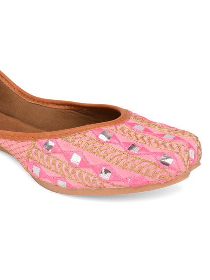 DESI COLOUR Women Pink Ethnic Punjabi Jutti