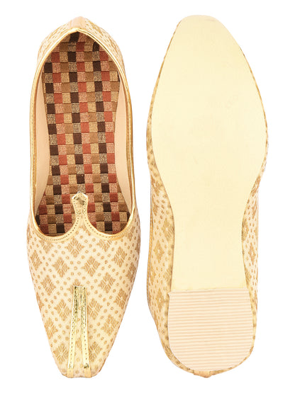 DESI COLOUR Mens Gold Ethnic Footwear/Punjabi Jutti