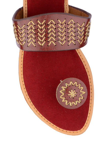 DESI COLOUR Women Maroon Ethnic Punjabi Jutti