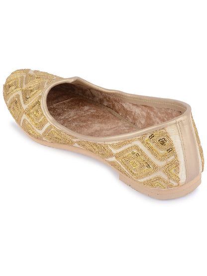 DESI COLOUR Mens Gold Ethnic Footwear/Punjabi Jutti