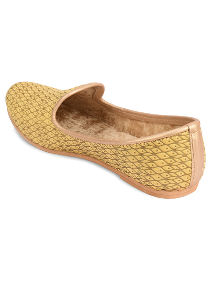 DESI COLOUR Mens Gold Ethnic Footwear/Punjabi Jutti