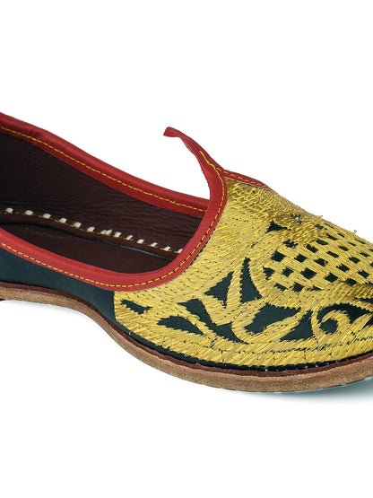 DESI COLOUR Mens Gold Ethnic Footwear/Punjabi Jutti