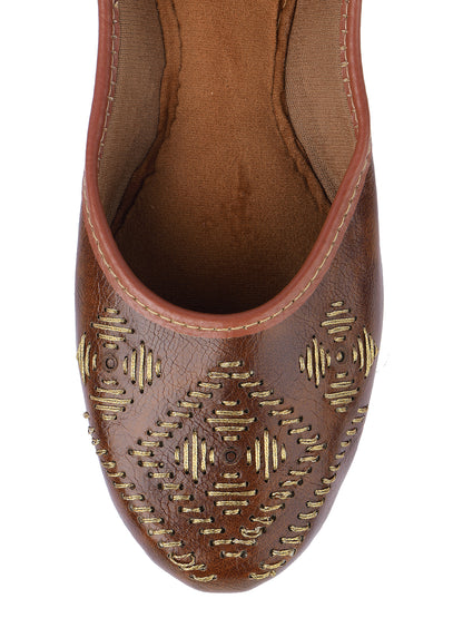 DESI COLOUR Women Brown Ethnic Punjabi Jutti