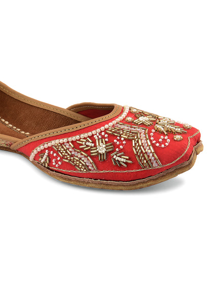 DESI COLOUR Women Red Ethnic Punjabi Jutti