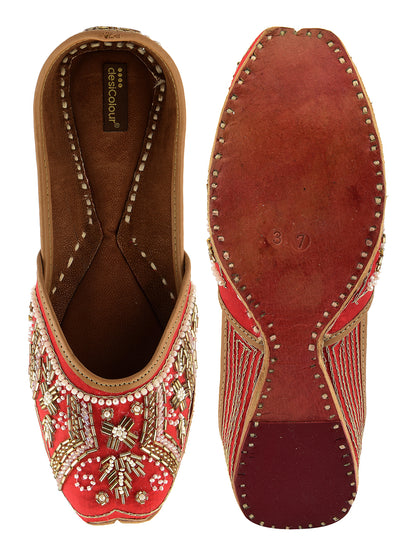 DESI COLOUR Women Red Ethnic Punjabi Jutti