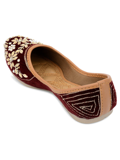 DESI COLOUR Women Maroon Ethnic Punjabi Jutti