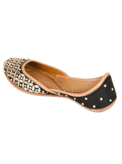 DESI COLOUR Women Black Embellished Leather Mojaris