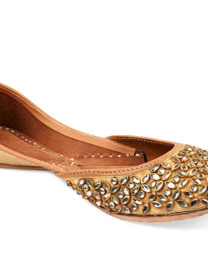 DESI COLOUR Women Gold-Toned Embellished Leather Mojaris