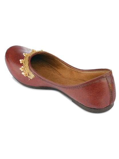 DESI COLOUR Women Brown Ethnic Mojaris Flats