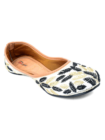 DESI COLOUR Women Brown Ethnic Mojaris Flats