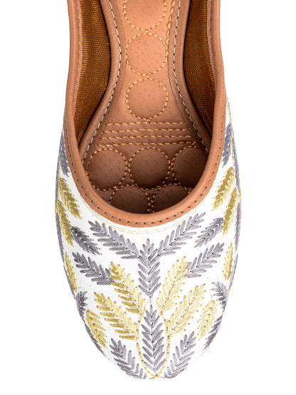 DESI COLOUR Women Grey Printed Leather Ethnic Mojaris Flats