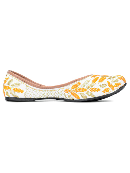 DESI COLOUR Women Yellow Ethnic Mojaris Flats