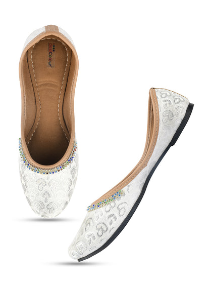 DESI COLOUR Women Silver-Coloured Ethnic Mojaris Flats