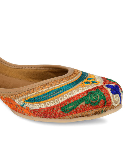 DESI COLOUR Women Multicoloured Embroidered Ethnic Mojaris