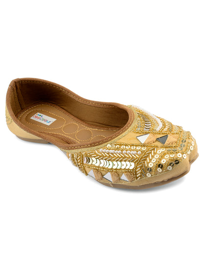 DESI COLOUR Women Red Ethnic Mojaris Flats