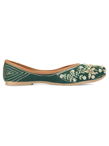 DESI COLOUR Women Green Embellished Ethnic Mojaris Flats