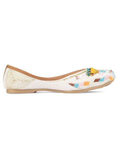 DESI COLOUR Women Multicoloured Ethnic Mojaris Flats