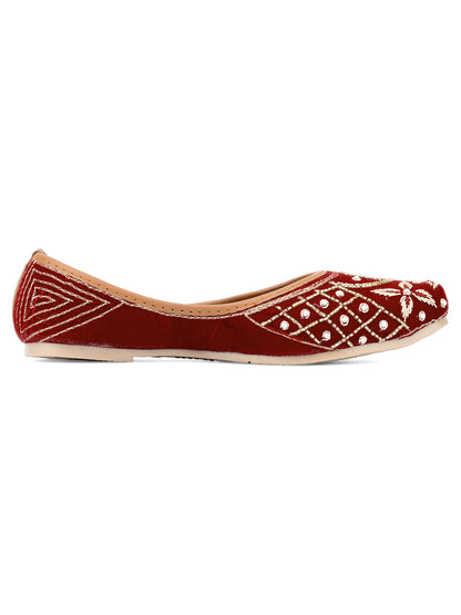 DESI COLOUR Women Red Ethnic Mojaris Flats