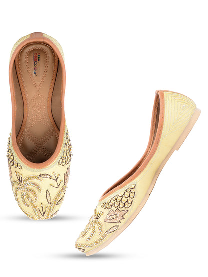 DESI COLOUR Women Gold-Toned Embellished Leather Ethnic Mojaris Flats