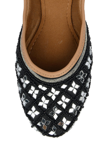 DESI COLOUR Women Black Embellished Ethnic Mojaris Flats