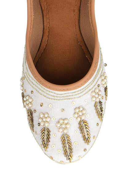 DESI COLOUR Women Off White Ethnic Mojaris Flats