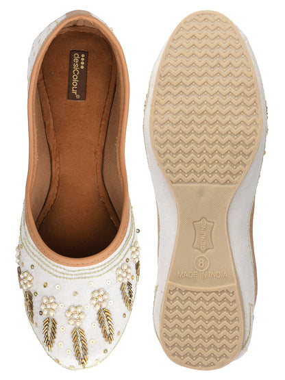 DESI COLOUR Women Off White Ethnic Mojaris Flats