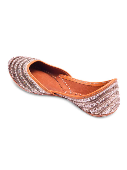 DESI COLOUR Women Pink Embellished Leather Mojaris