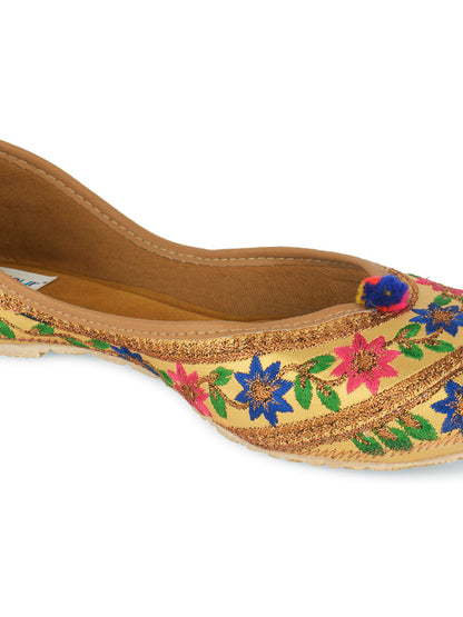 DESI COLOUR Women Gold-Toned Embroidered Mojaris