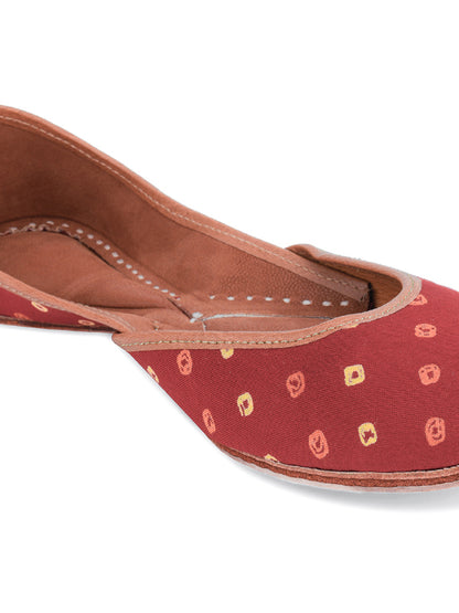 DESI COLOUR Women Pink Embellished Leather Mojaris