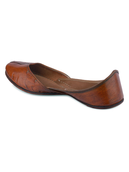 DESI COLOUR Women Brown Solid Leather Mojaris