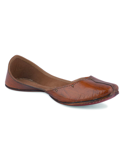 DESI COLOUR Women Brown Solid Leather Mojaris