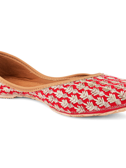 DESI COLOUR Women Red Embellished Mojaris