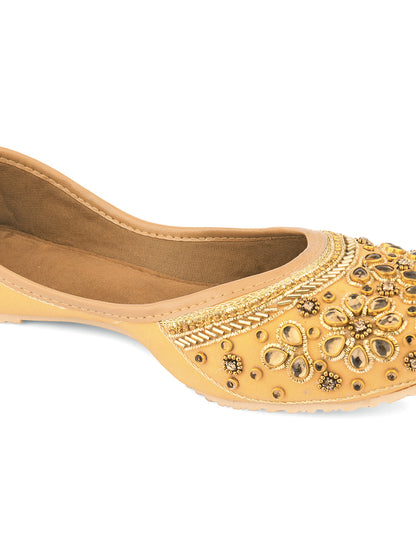 DESI COLOUR Women Gold-Toned Embellished Mojaris