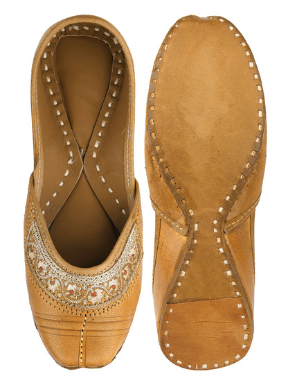 DESI COLOUR Women Tan Embellished Mojaris Flats