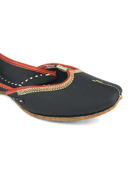 DESI COLOUR Women Black Embroidered Leather Ethnic Mojaris Flats