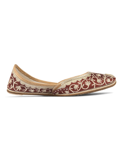 DESI COLOUR Women Maroon  Muted Gold-Toned Embroidered Leather Mojaris