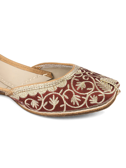 DESI COLOUR Women Maroon  Muted Gold-Toned Embroidered Leather Mojaris