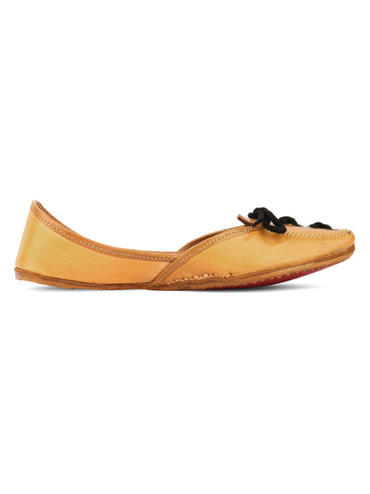 DESI COLOUR Women Tan Ethnic Mojaris Flats