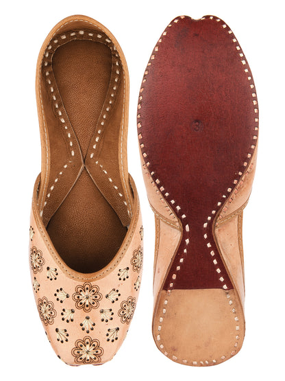 DESI COLOUR Women Nude-Coloured Textured Leather Ethnic Mojaris with Laser Cuts Flats