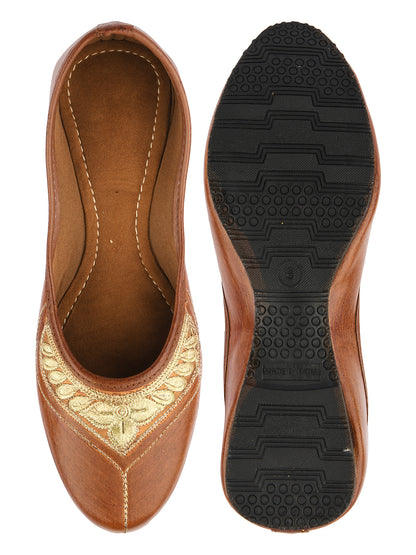 DESI COLOUR Women Gold-Toned Embellished Leather Ethnic Mojaris Flats